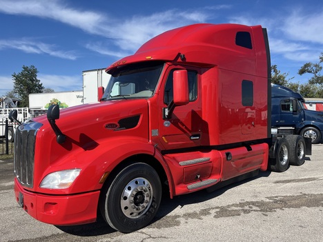 2020 PETERBILT 579 Tandem Axle Sleeper