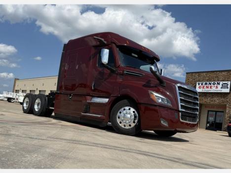 2022 Freightliner Cascadia 126 Sleeper #4424 2022 Freightliner Cascadia 126 Sleeper #4424