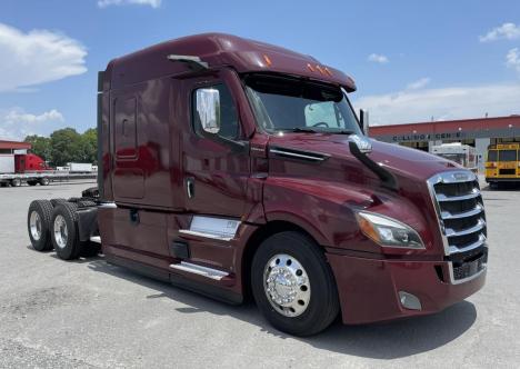 2022 Freightliner Cascadia 126 Sleeper #4462 2022 Freightliner Cascadia 126 Sleeper #4462