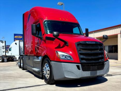2020 Freightliner CASCADIA 126 Sleeper #4500