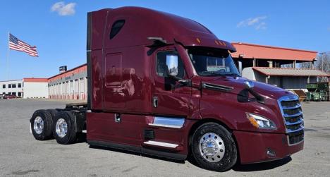 2021 Freightliner CASCADIA 126 Sleeper #4611