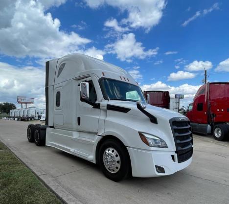 2024 Freightliner Cascadia 126 Sleeper #4628 2024 Freightliner Cascadia 126 Sleeper #4628