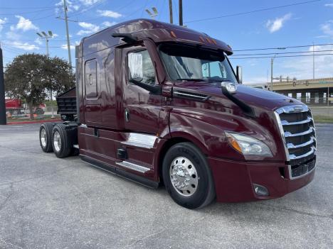 2022 Freightliner Cascadia 126 Sleeper #4642 2022 Freightliner Cascadia 126 Sleeper #4642