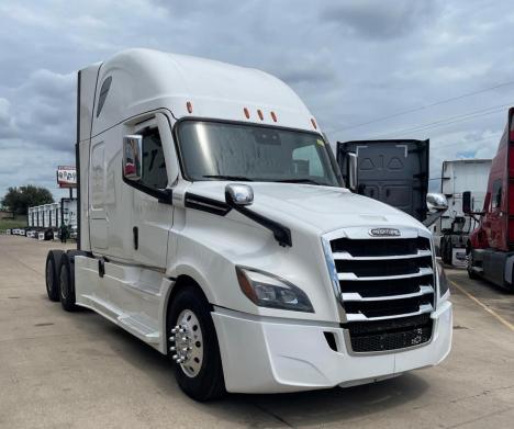 2023-freightliner-cascadia-126-sleeper #4648