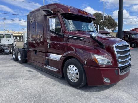 2022 Freightliner CASCADIA 126 Sleeper #4659
