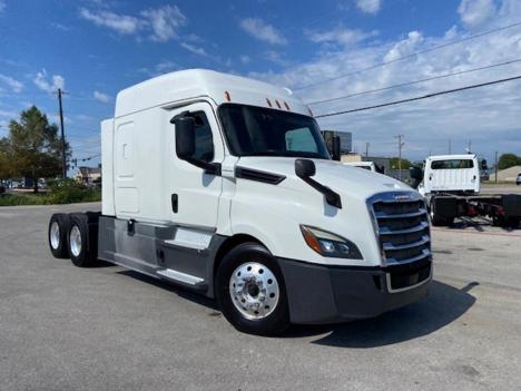 2019 Freightliner Cascadia 126 Sleeper #4686 2019 Freightliner Cascadia 126 Sleeper #4686