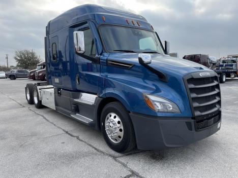 2022 Freightliner CASCADIA 126 Sleeper #4703 2022 Freightliner CASCADIA 126 Sleeper #4703
