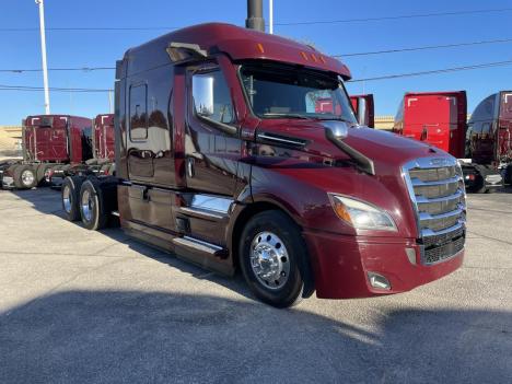 2022 Freightliner CASCADIA 126 Sleeper #4705 2022 Freightliner CASCADIA 126 Sleeper #4705