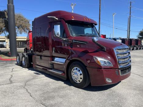 2022 Freightliner CASCADIA 126 Sleeper #4706 2022 Freightliner CASCADIA 126 Sleeper #4706