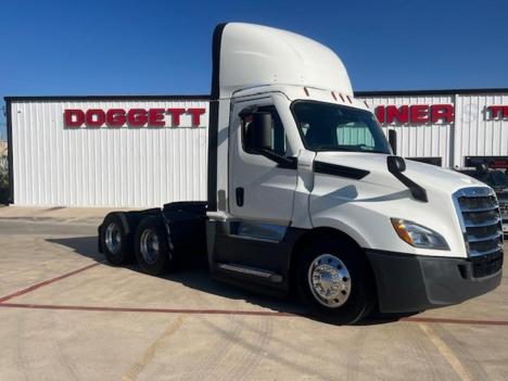 2021 Freightliner CASCADIA 126 Daycab #4749