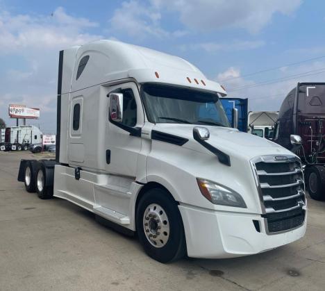 2020 Freightliner Cascadia 126 Sleeper #4757