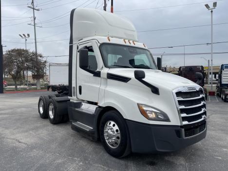 2021 Freightliner CASCADIA 126 Daycab #4759