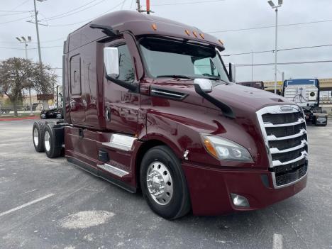 2022 Freightliner CASCADIA 126 Sleeper #4765 2022 Freightliner CASCADIA 126 Sleeper #4765