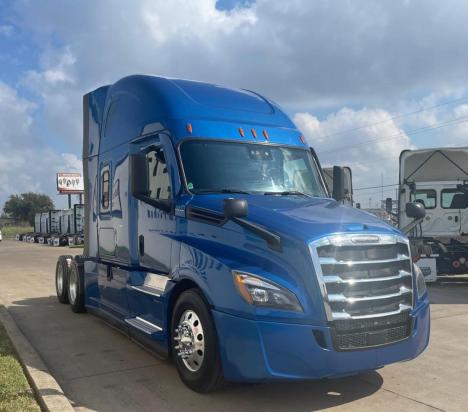 2021-freightliner-cascadia-126-sleeper #4827