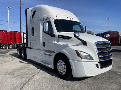 2023-freightliner-cascadia-126-sleeper #4835