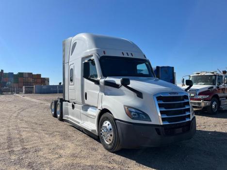 2021-freightliner-cascadia-126-sleeper #4838