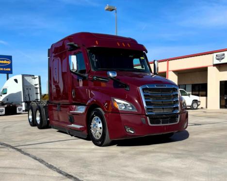 2022-freightliner-cascadia-126-sleeper #4861