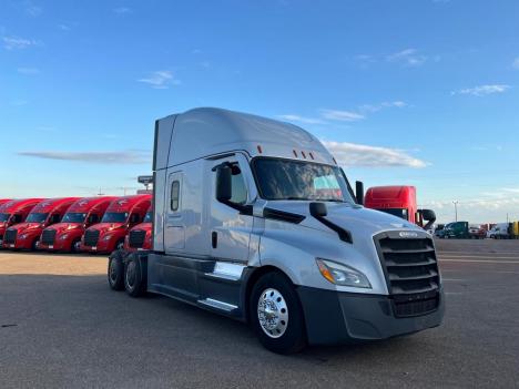 2022-freightliner-cascadia-126-sleeper #4897