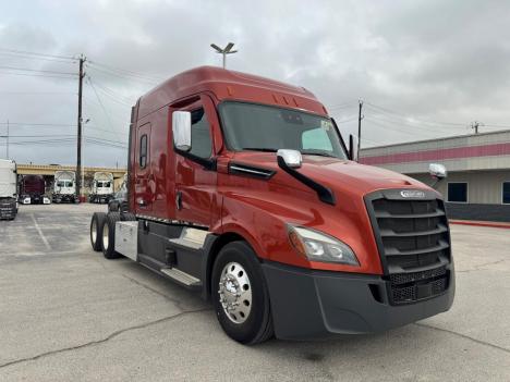 2022-freightliner-cascadia-126-sleeper #4932