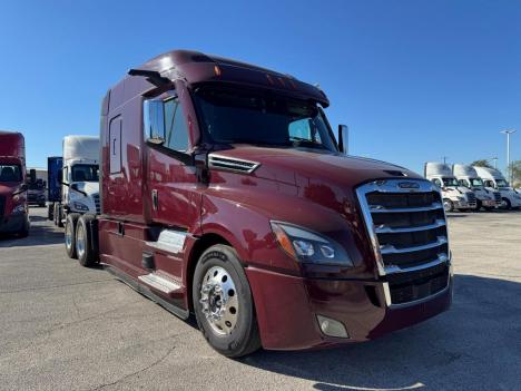 2022-freightliner-cascadia-126-sleeper #4942