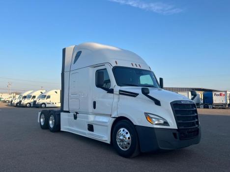 2023-freightliner-cascadia-126-sleeper #4947