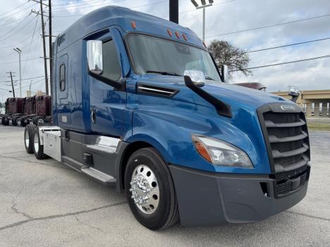 2022-freightliner-cascadia-126-sleeper #4950