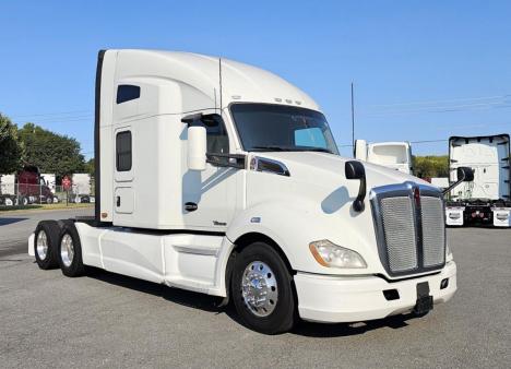 2023-kenworth-t680-sleeper #4951