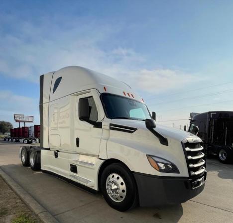 2023-freightliner-cascadia-126-sleeper #4957