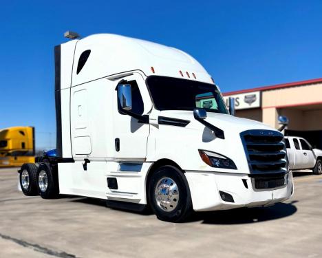 2021-freightliner-cascadia-126-sleeper #4990