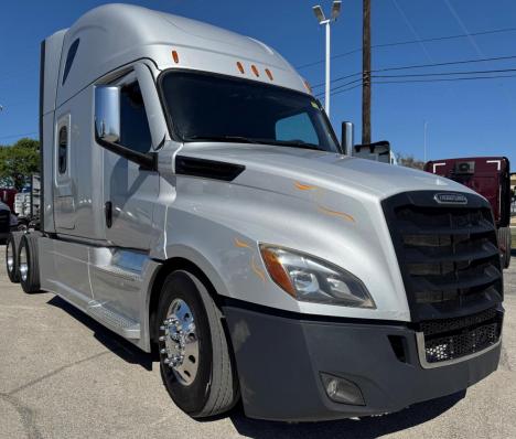 2022-freightliner-cascadia-126-sleeper #4995