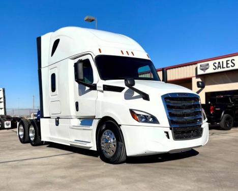 2019-freightliner-cascadia-126-sleeper #5006