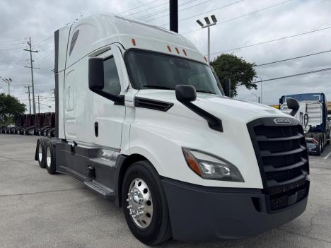 2024-freightliner-cascadia-126-sleeper #5008