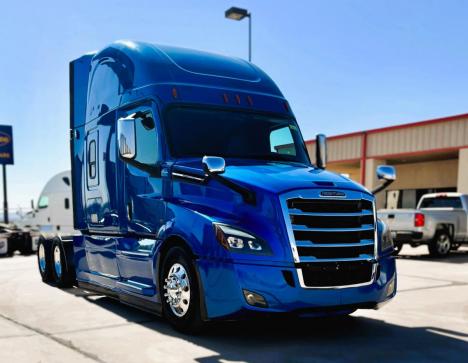 2023-freightliner-cascadia-126-sleeper #5048