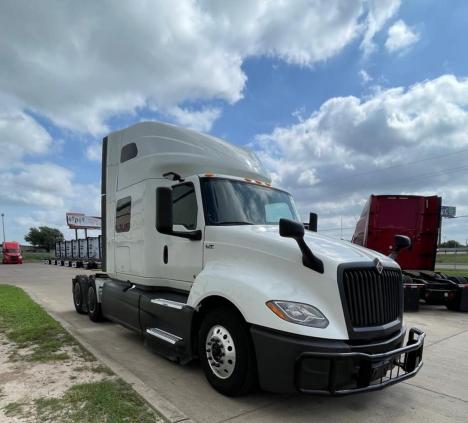 2022-international-lt625-sleeper #5068