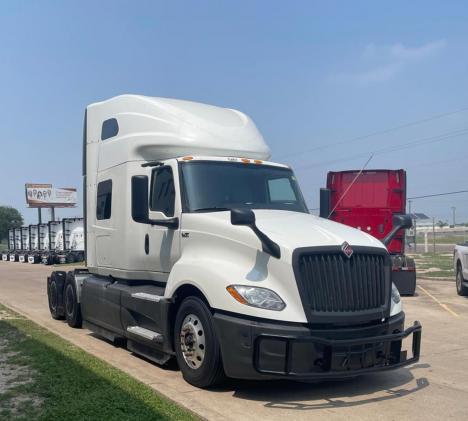 2022-international-lt625-sleeper #5072