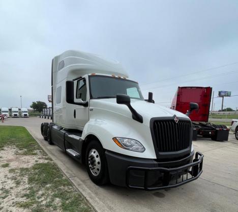 2022-international-lt625-sleeper #5075