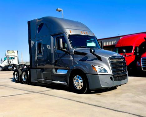 2022-freightliner-cascadia-126-sleeper #5161