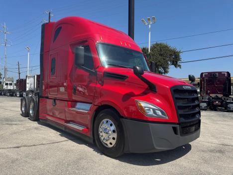 2023-freightliner-cascadia-126-sleeper #5207