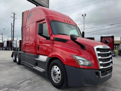 2023-freightliner-cascadia-126-sleeper #5224