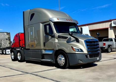2022-freightliner-cascadia-126-sleeper #5271