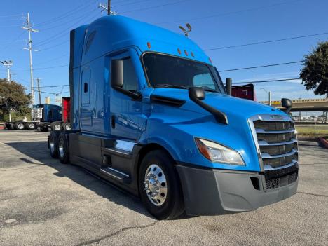 2023-freightliner-cascadia-126-sleeper #5281