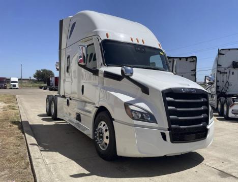 2024-freightliner-cascadia-126-sleeper #5282