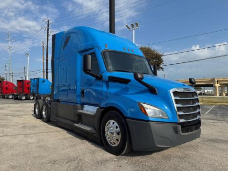 2023-freightliner-cascadia-126-sleeper #5297