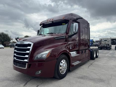 2022-freightliner-cascadia-126-sleeper #5384