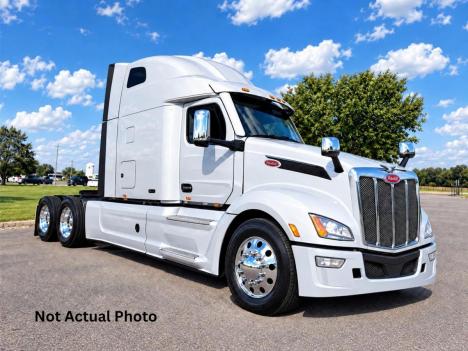 2022-peterbilt-579-sleeper #5390