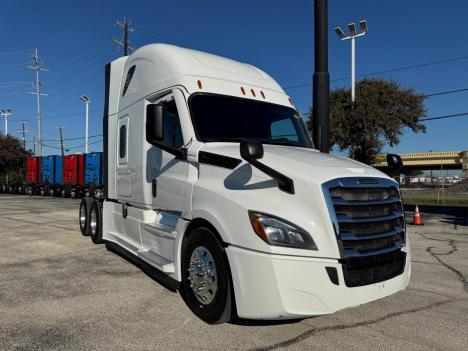 2020-freightliner-cascadia-126-sleeper #5396