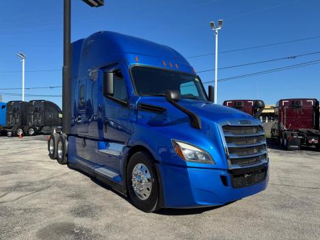 2022-freightliner-cascadia-126-sleeper #5397