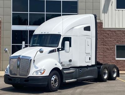 2018 Kenworth T680 (For Sale), 76 Sleeper