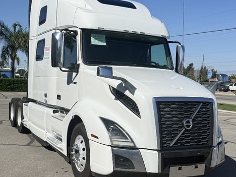 2023 VOLVO VNL64T860 Single Axle Sleeper #1193 2023 VOLVO VNL64T860 Single Axle Sleeper #1193