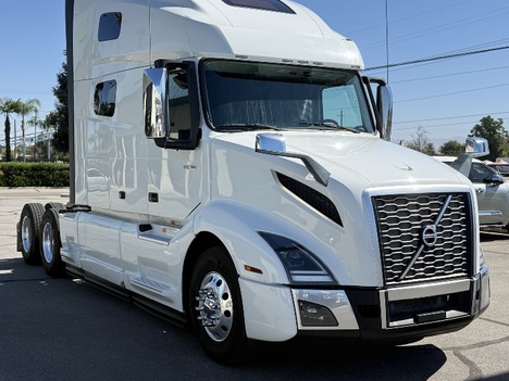 2024 VOLVO VNL64T760 Single Axle Sleeper #1204